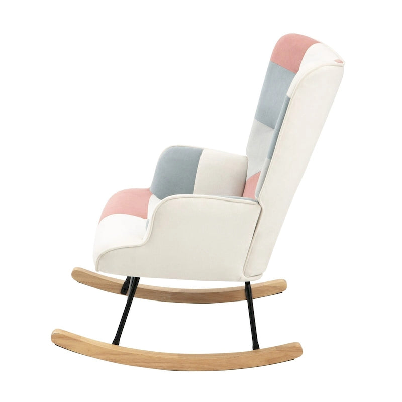 Schaukelstuhl aus Stoff im Mid-Century-Stil mit Holzbeinen und Patchwork-Leinen