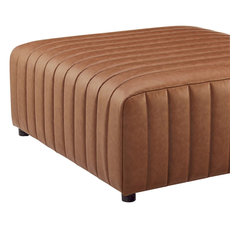 Quadratischer Couchtisch/Hocker aus Kunstleder